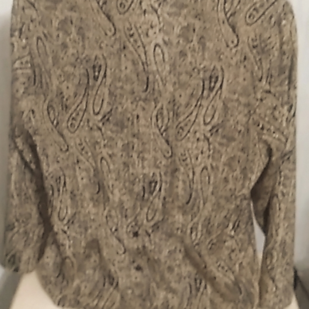 Like New Nicola Small/Medium Tan Black Design Lon Sleeves Top - Picture 9 of 9